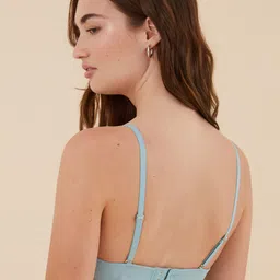 women'secret Medium Coverage Underwired Lightly Padded Plunge Bra image 2