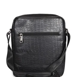 Sassora Textured Leather Oversized Structured Hobo Bag image 4