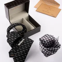 The Tie Hub Men Accessory Gift Set-image-87