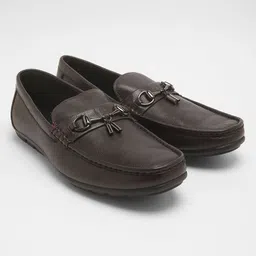 THE BEAR HOUSE Men Textured Square Toe Leather Slip-On Tassels Horsebit Loafers-image-60