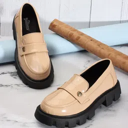 Roadster Women Slip-On Lightweight Horsebit Loafers-picture-30