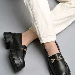 Shoetopia Girls Buckled Heeled Lightweight Horsebit Loafers-image-56