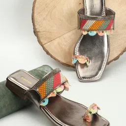Anouk Silver-toned Embellished One Toe Flats-17
