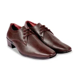 Bxxy Men Textured Height Increasing Formal Derbys-image-98