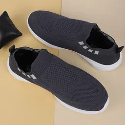 TPENT Men Mesh Running Non-Marking Anti-Odour Shoes-7