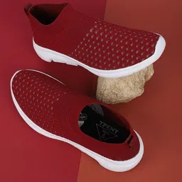 TPENT Men Red Mesh Running Non-Marking Shoes image 5