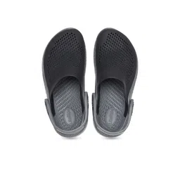 Crocs Kids Self Design Croslite LiteRide 360 Clogs-40