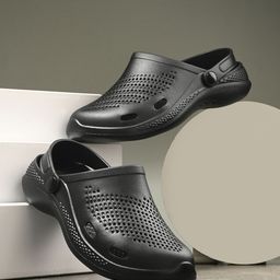 HRX by Hrithik Roshan Men Black Croslite Clogs-39