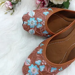 DESI COLOUR Women Peach-Coloured Ethnic Ballerinas with Embroidered Flats-32