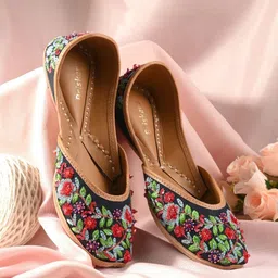 BRISKERS Embroidered Round Toe Mojaris-picture-37