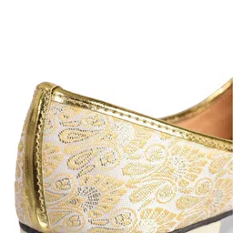 Aristitch Men Cream-Coloured Woven Design Mojaris image 5