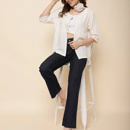 UnaOne Pure Cotton Front Open Shrug With Fringes image 3