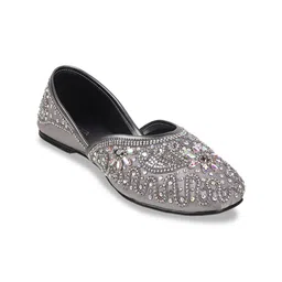 Mochi Embellished Mojaris Flats-26