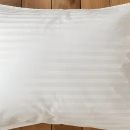 UrbanArts White 4 Pcs Striped Filled Cushion-image-16
