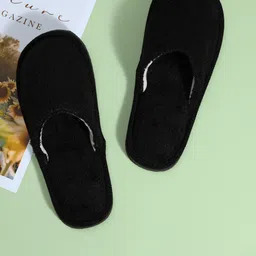 Mast & Harbour Men Black Fur Room Slippers-image-2