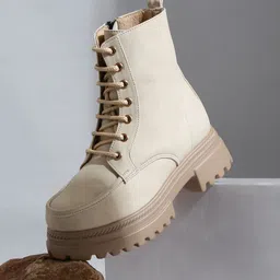 VALIOSAA Women Heeled Mid-Top Regular Boots-38