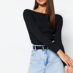 Trendyol Boat Neck Long Sleeves Fitted Top-picture-37