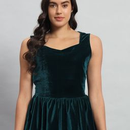 VAARARO Sweetheart Neck Sleeveless Velvet Peplum Top-image-31