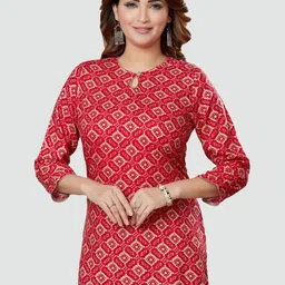 Saree Swarg Women Red & Brown Geometric Printed Kurti-0