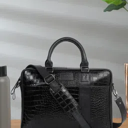 Teakwood Leathers Men Textured Laptop Bag Up to 13 inch-image-26