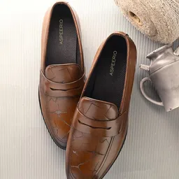 Egoss Men Genuine Leather Formal Loafers-image-31