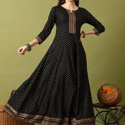 ANNSH APPAREL Ethnic Motifs Printed Round Neck Anarkali Kurta-image-9