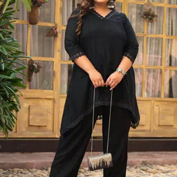 PrettyPlus by Desinoor.com Plus Size V-Neck Three-Quarter Sleeves Ethnic Top With Trouser image 2