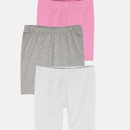 KiddoPanti Girls Pack Of 3 Mid Rise Shorts-image-81