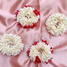 DN Creation Women  Set of 4 Beaded Juda Gajra Buns-33
