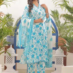 PARTHVI Floral Printed Regular Thread Work Kurta with Palazzos & Dupatta image 5