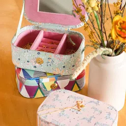 The Wishing Chair Pearlised Paper Blue & Red Kaleidoscope Printed Jewellery Organiser-17