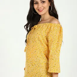 VAHSON Floral Printed Off-Shoulder Regular Top image 2