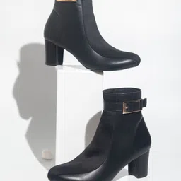 Inc 5 Women Black Solid Heeled Boots-image-21
