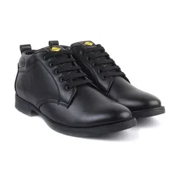 XHUGOY Men Black Textured Flat Boots-5