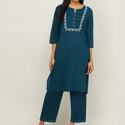 Melange by Lifestyle Ethnic Motifs Embroidered Pure Cotton Straight Kurta with Trousers-picture-22