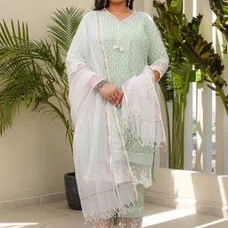 Juniper Plus Size Ethnic Motifs Printed V-Neck Three-Quarter Sleeves Pure Cotton Kurta Set-image-42