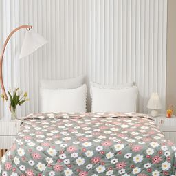 Supreme Home Collective Beige & Peach-Coloured AC Room 300 GSM Double Bed Comforter-image-97