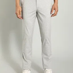 Indian Terrain Men Urban Tapered Fit Checked Chinos Trousers-image-25