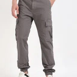 Tommy Hilfiger Men Straight Fit Mid-Rise Cargos Trousers-picture-16