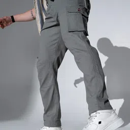 Hubberholme Men Grey Slim Fit Stretchable Cargos Trousers-image-24