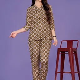 Vegles Printed Tunic With Trouser Co-Ords-image-84
