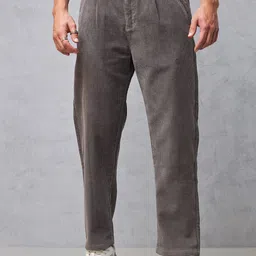 Bewakoof Grey Men Textured Cotton Pleated Trousers-image-84