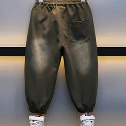 StyleCast x Revolte Boys Green Faded High-Rise Easy Wash Cotton Joggers Trousers-image-17