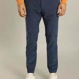 Indian Terrain Men Urban - C Tapered Fit Mid-Rise Trousers-image-22