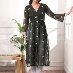PRENEA Women Pleated Kurta with Trousers-image-38