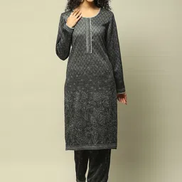 Rangriti Floral Printed Regular Straight Kurta with Trousers-picture-27