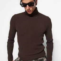 Trendyol Turtle Neck Pullover Sweater-image-72
