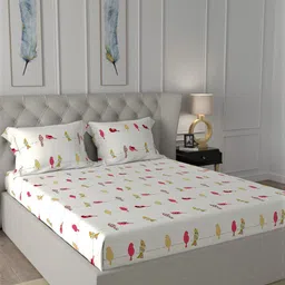 URBAN SPACE White & Red Humming Bird Print 144TC Cotton King Bedsheet with 2 Pillow Covers-image-75