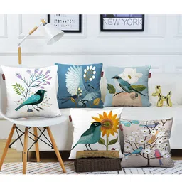 AEROHAVEN Adults Unisex Blue & White Set of 5 Quirky Square Cushion Covers-18