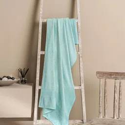DDecor Live Beautiful Blue 650 GSM Bath Towel-1